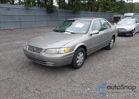 1998 Toyota Camry from USA, damaged, VIN JT2BV22K9W0247601